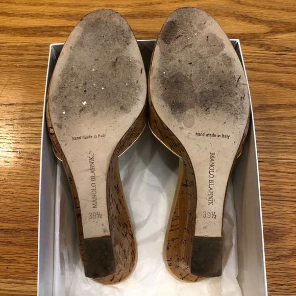 Manolo Blahnik patent cork wedge - Picture 6 of 7